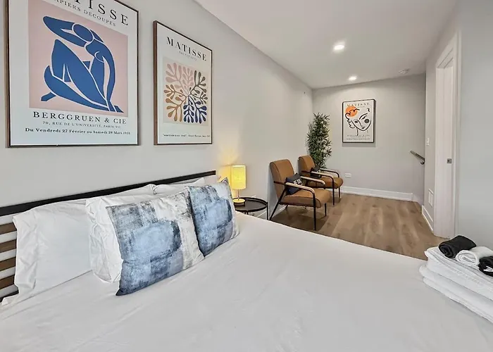 Furnished 4br Townhome Pickleball Court & Garage Apartment *